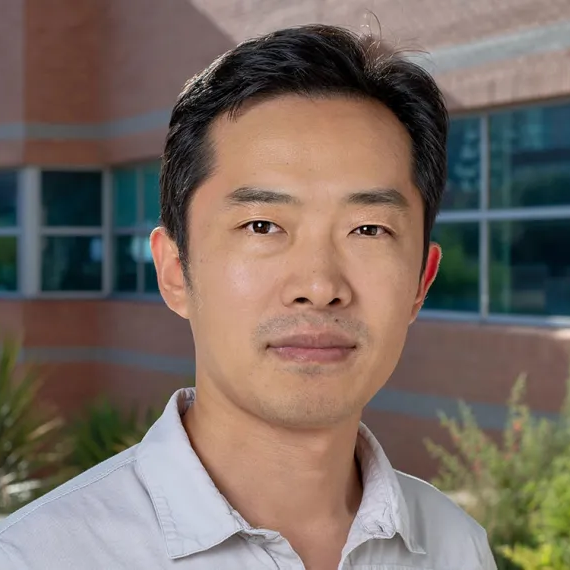 Yong GE