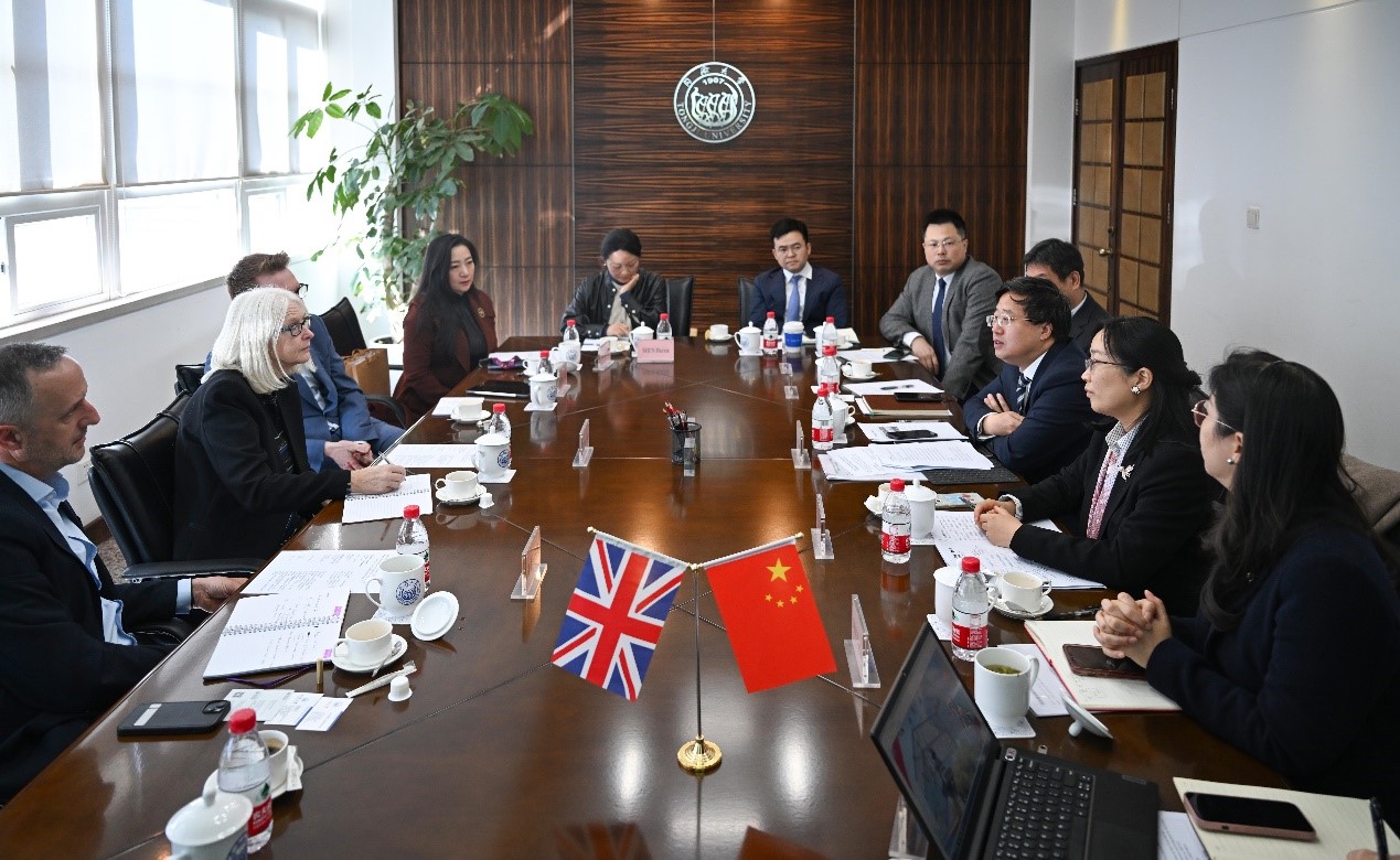The Vice President of the University of Manchester visited Tongji SEM