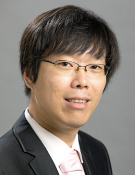 A person wearing glasses and a suit

AI-generated content may be incorrect.